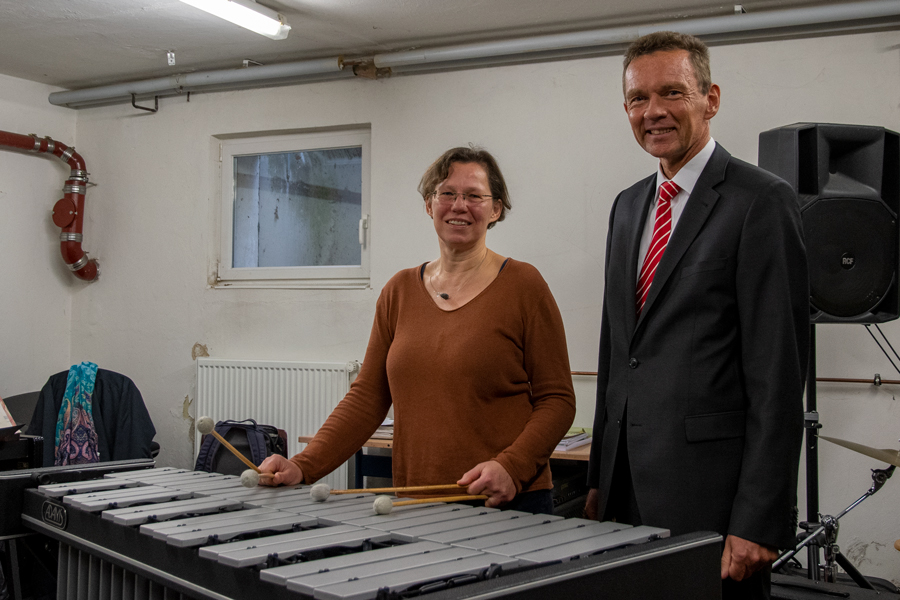 Stadtsparkasse Wunstorf spendet 1.500 € für neues Vibraphon!